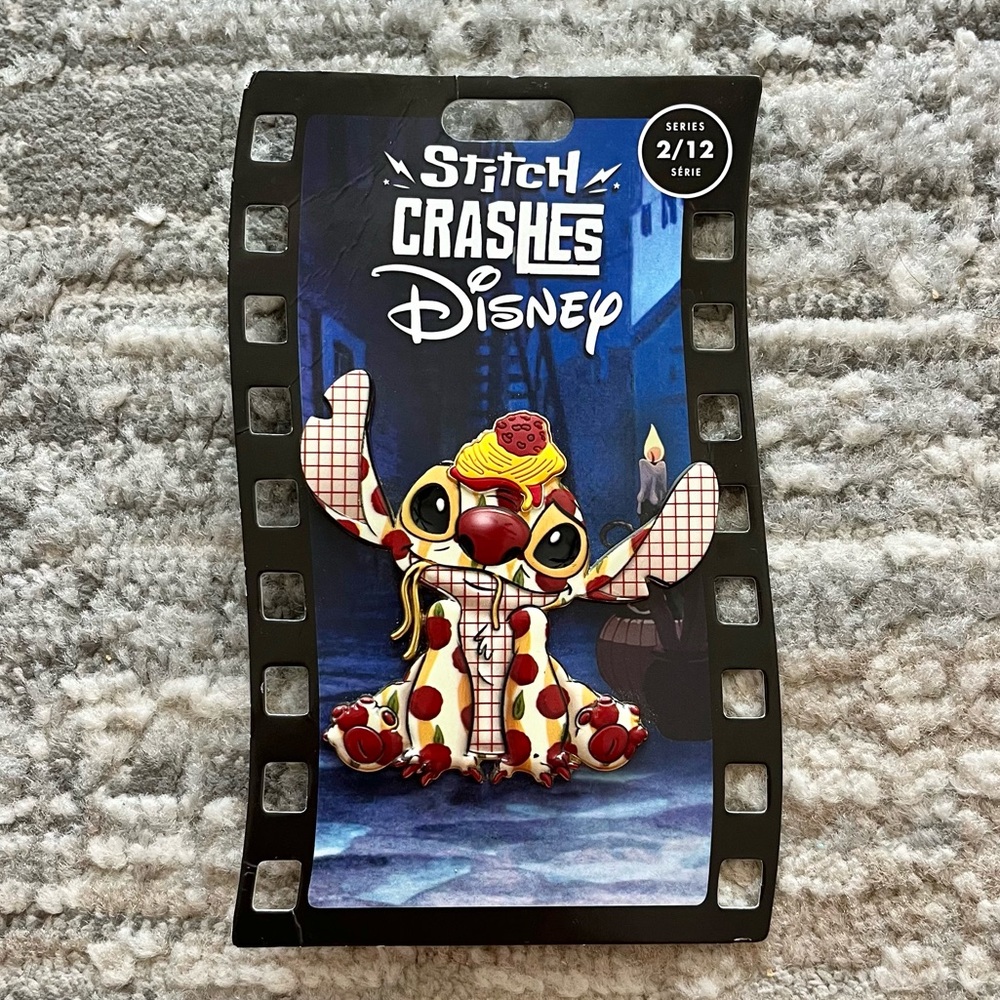 NWT Stitch Crashes Disney Lady & The Tramp Limited Edition Collector’s Pin